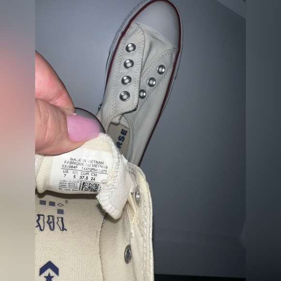 Converse - Picture 6 of 6